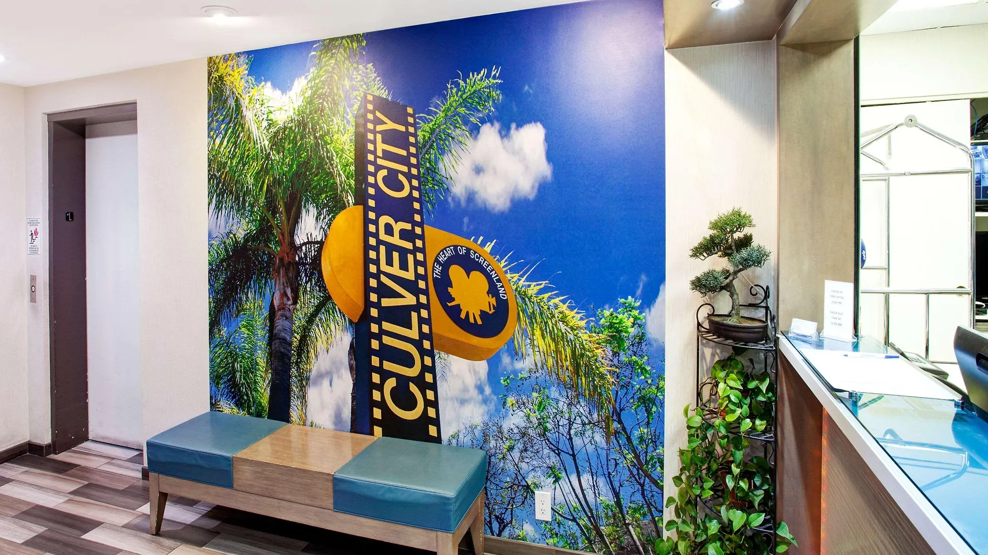 Travelodge By Wyndham Culver City Los Angeles Otel